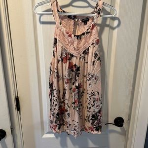 Pink sleeveless Torrid top